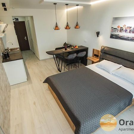 Orange Sky Apartments Beach Tower Батуми Экстерьер фото