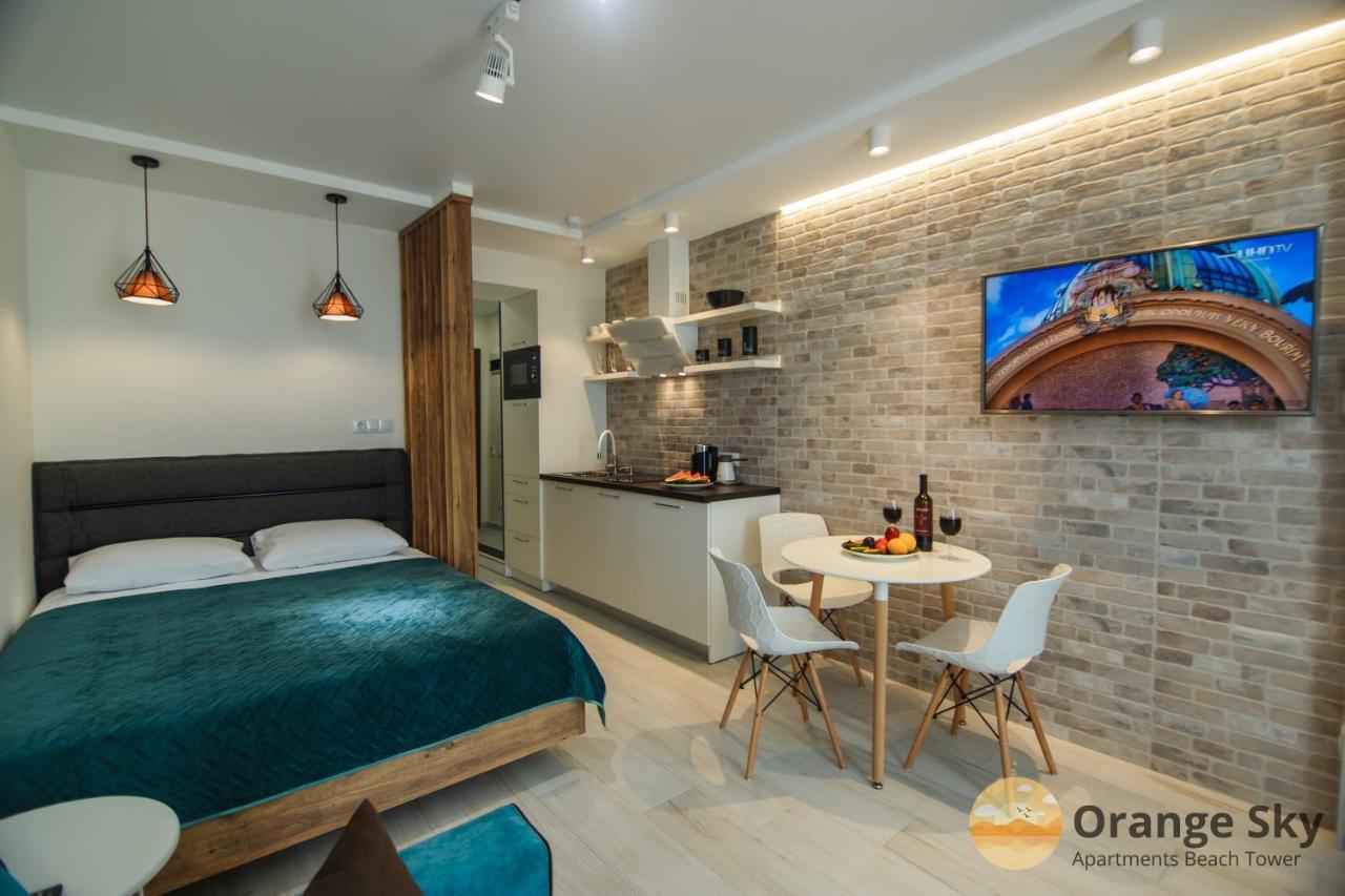 Orange Sky Apartments Beach Tower Батуми Экстерьер фото