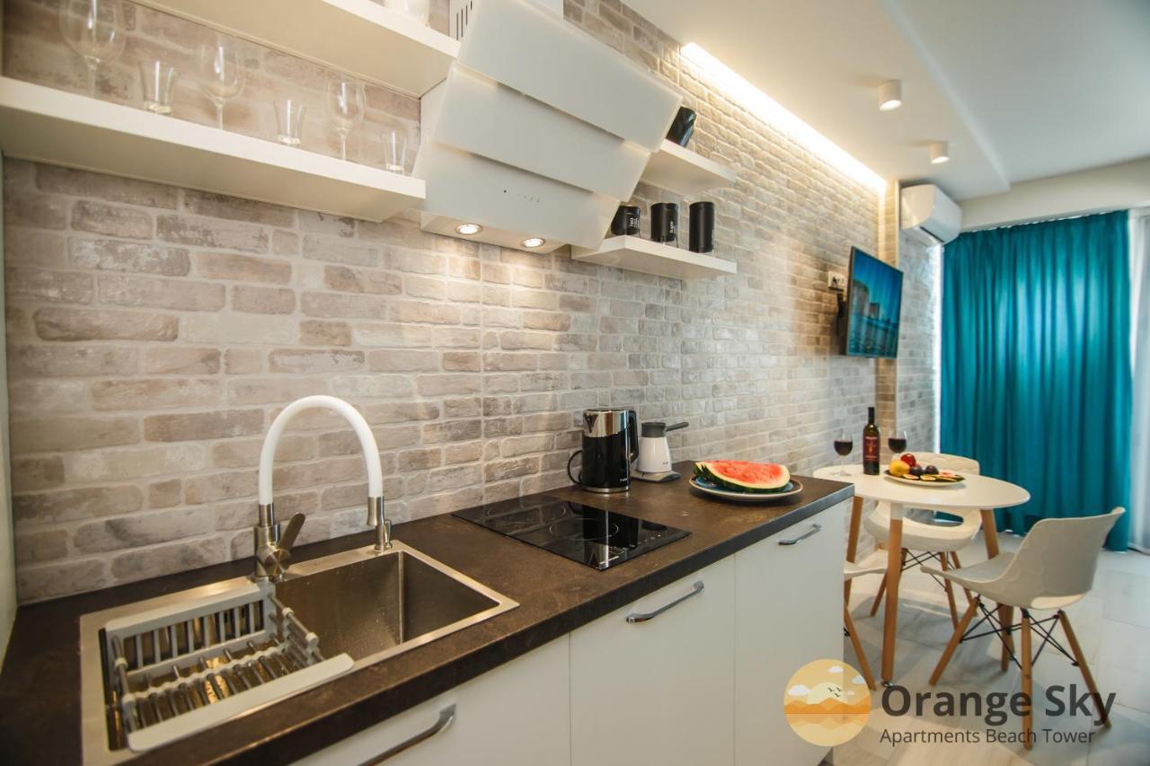 Orange Sky Apartments Beach Tower Батуми Экстерьер фото